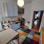 Altbau-traum Mit Riesen-dachterrasse 公寓