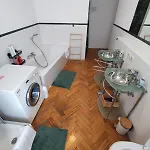 公寓 Altbau-traum Mit Riesen-dachterrasse