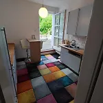 Altbau-traum Mit Riesen-dachterrasse 公寓 *