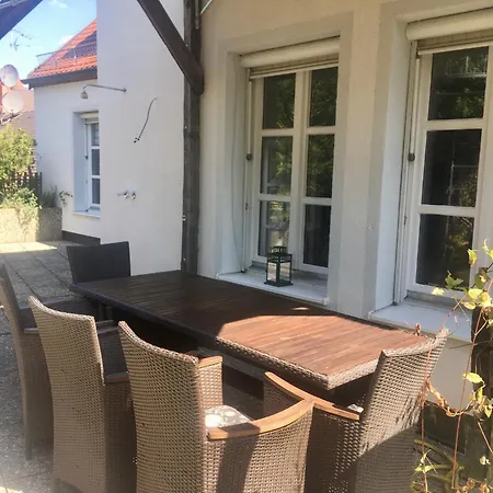 Altbau-traum Mit Riesen-dachterrasse