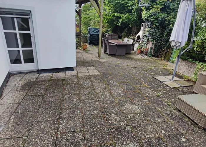 아파트 Altbau-traum Mit Riesen-dachterrasse *