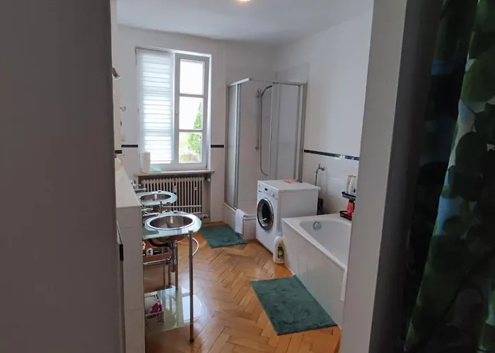 Altbau-traum Mit Riesen-dachterrasse