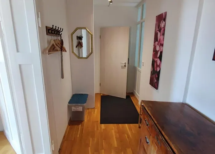 아파트 Altbau-traum Mit Riesen-dachterrasse