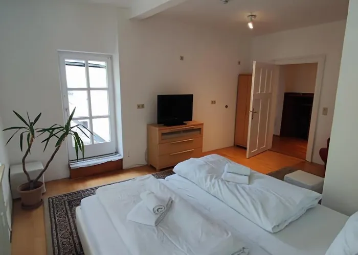 Altbau-traum Mit Riesen-dachterrasse 아파트 Moosburg an der Isar